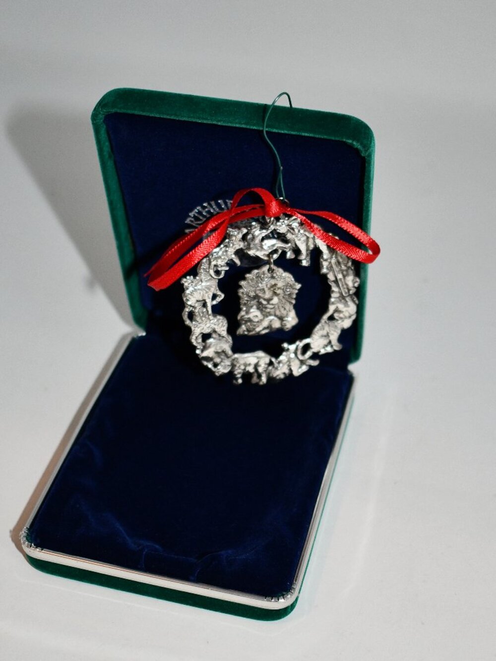 Vintage Arthur Court Animal Wreath Christmas Ornament Silver Tone Original Box